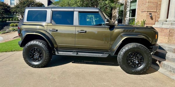 2024-ford-bronco-raptor-2 (1)