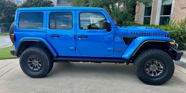 2024-jeep-wrangler-final-edition-392-2 (1)