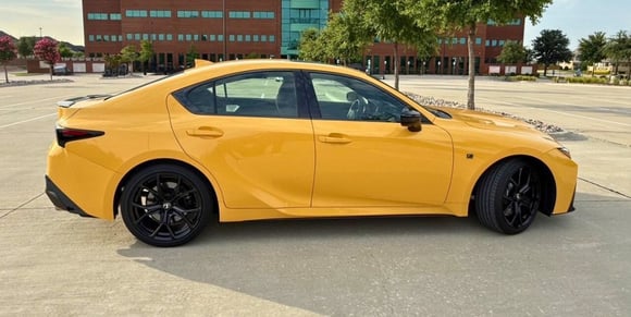 2025-lexus-is-500-carpro