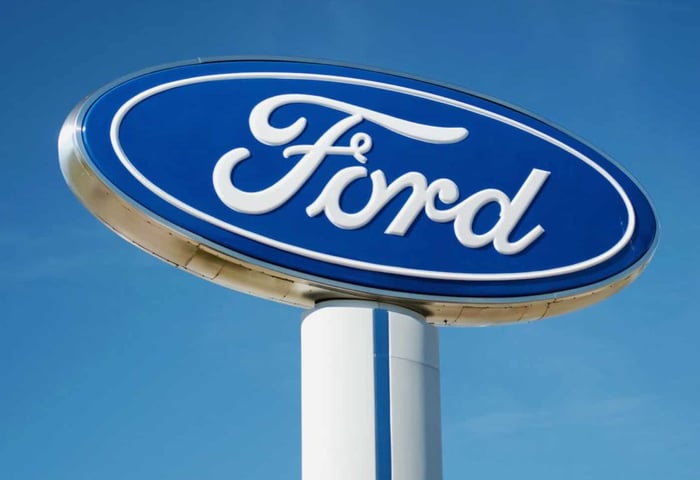 True Stories From A Former Car Dealer #29: Blue Oval